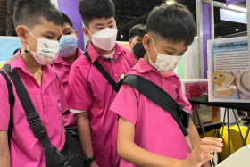 บรรยากาศในงานมหกรรมวิทยาศาสตร์และเทคโนโลยีแห่งชาติ ประจำปี 2 ... พารามิเตอร์รูปภาพ 18